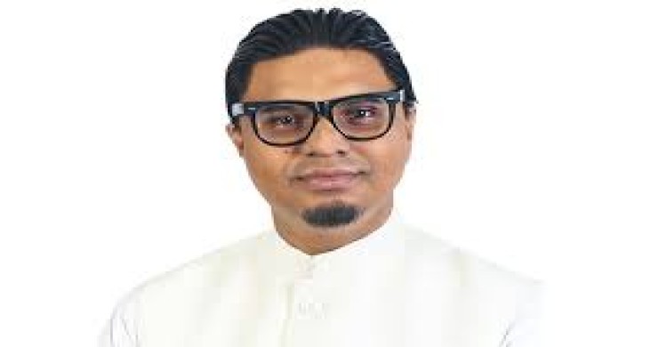 ভারতীয় আধিপত্যবাদ: প্রতিবাদে তীব্র ঘৃণা জানাতে দূতাবাসের উদ্দেশ্যে একা হেঁটে যাচ্ছে রাশেদ প্রধান